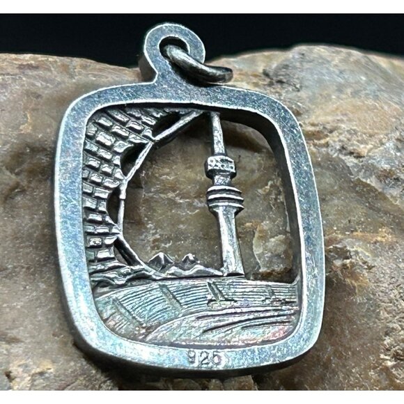 925 silver Avon Charm pendant TV tower vintage! - Picture 3 of 3